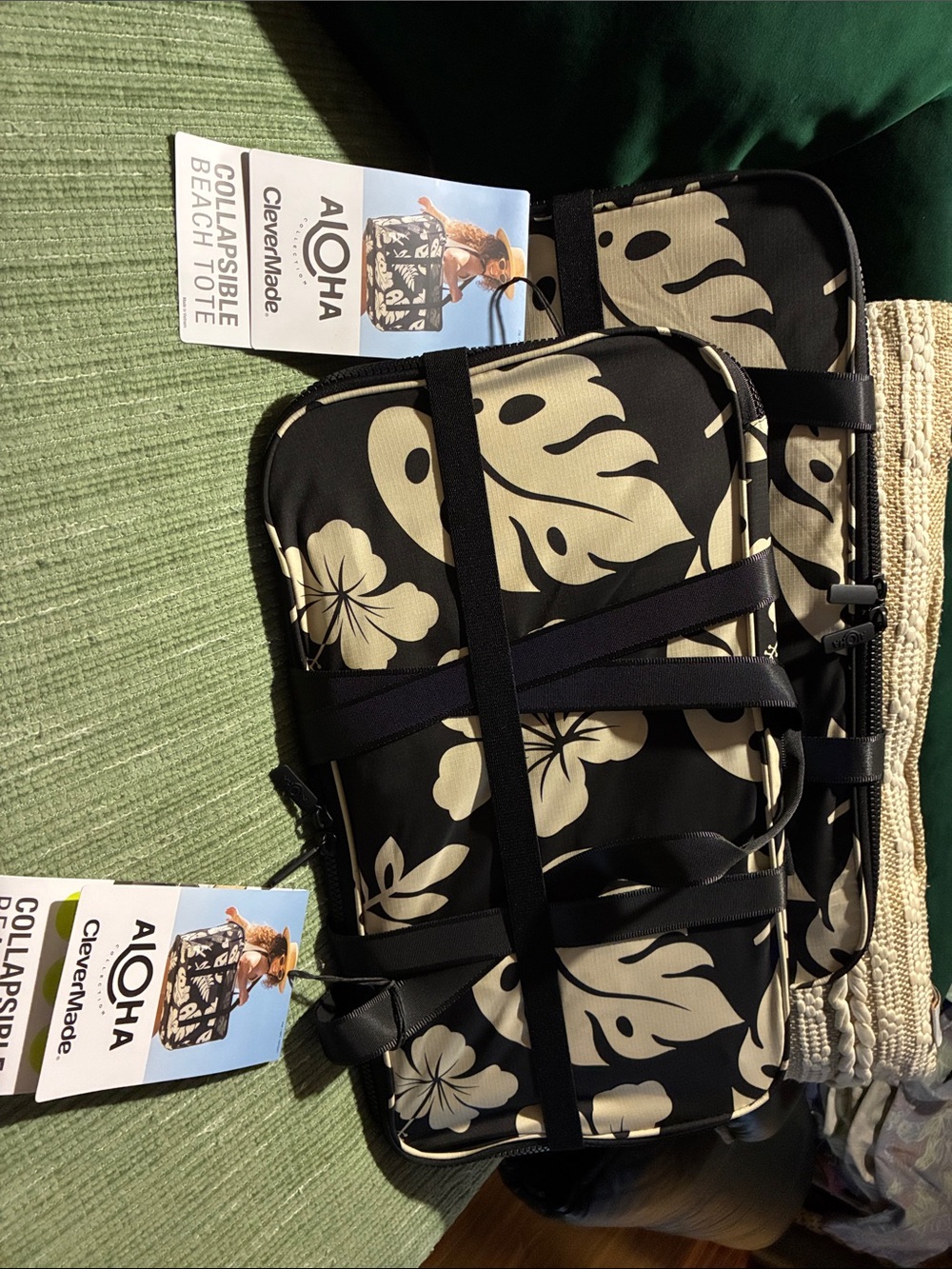 Aloha Collapsible Beach Tote in Black & Cream